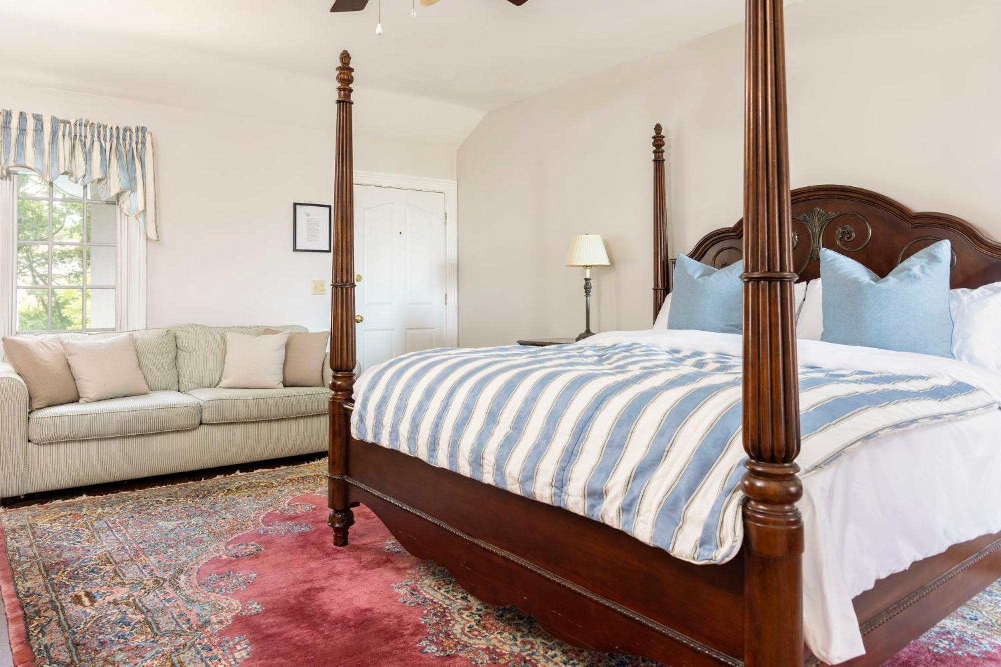 The Villa Bed And Breakfast Westerly Exterior photo